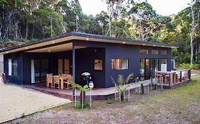 Bush And Beach Family Retreat